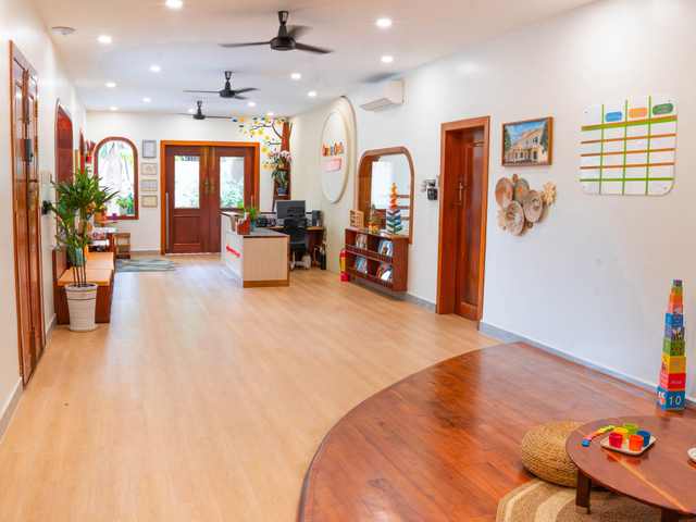 The corridor leading from reception into the classrooms at Orange Crest Preschool