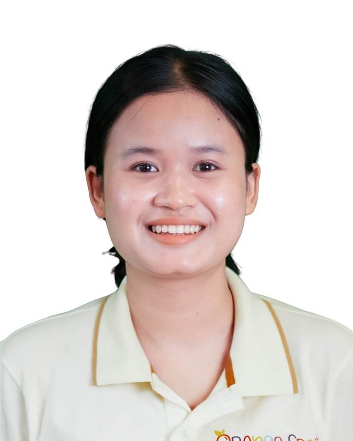 Sok Sopheaktra, teaching assistant in Giraffe Class at Orange Crest Preschool
