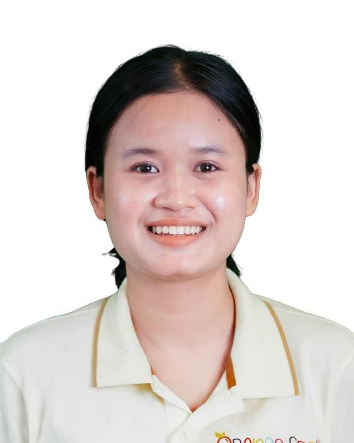 Sok Sopheaktra, teaching assistant in Giraffe Class at Orange Crest Preschool